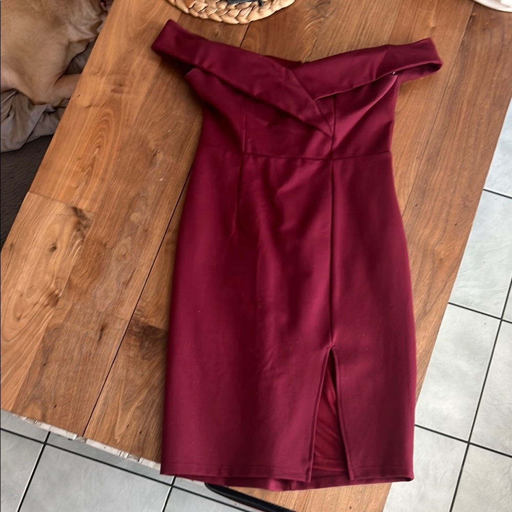 Elegant Off-Shoulder Burgundy Dress